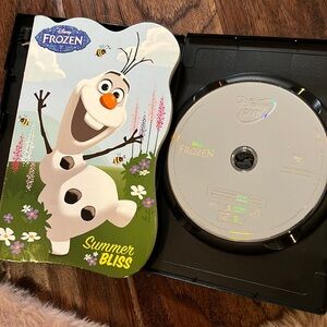 Disney Frozen DVD & Olaf board book hard back Summer Bliss kids book & movie set